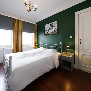 stay-in-fin-de-siecle-splendour.brusselshotelsbook.com/