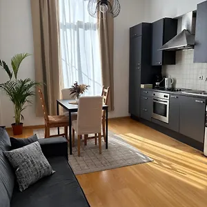 apartment-in-bruxelles-eu-zone.brusselshotelsbook.com/